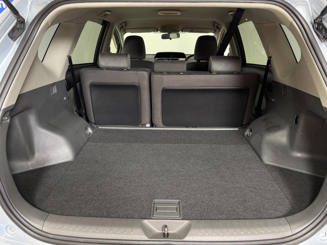 Photo '14' of Toyota Prius