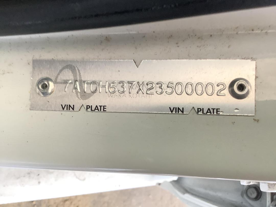 Photo '13' of Toyota Prius