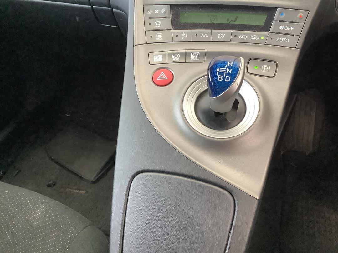 Photo '15' of Toyota Prius