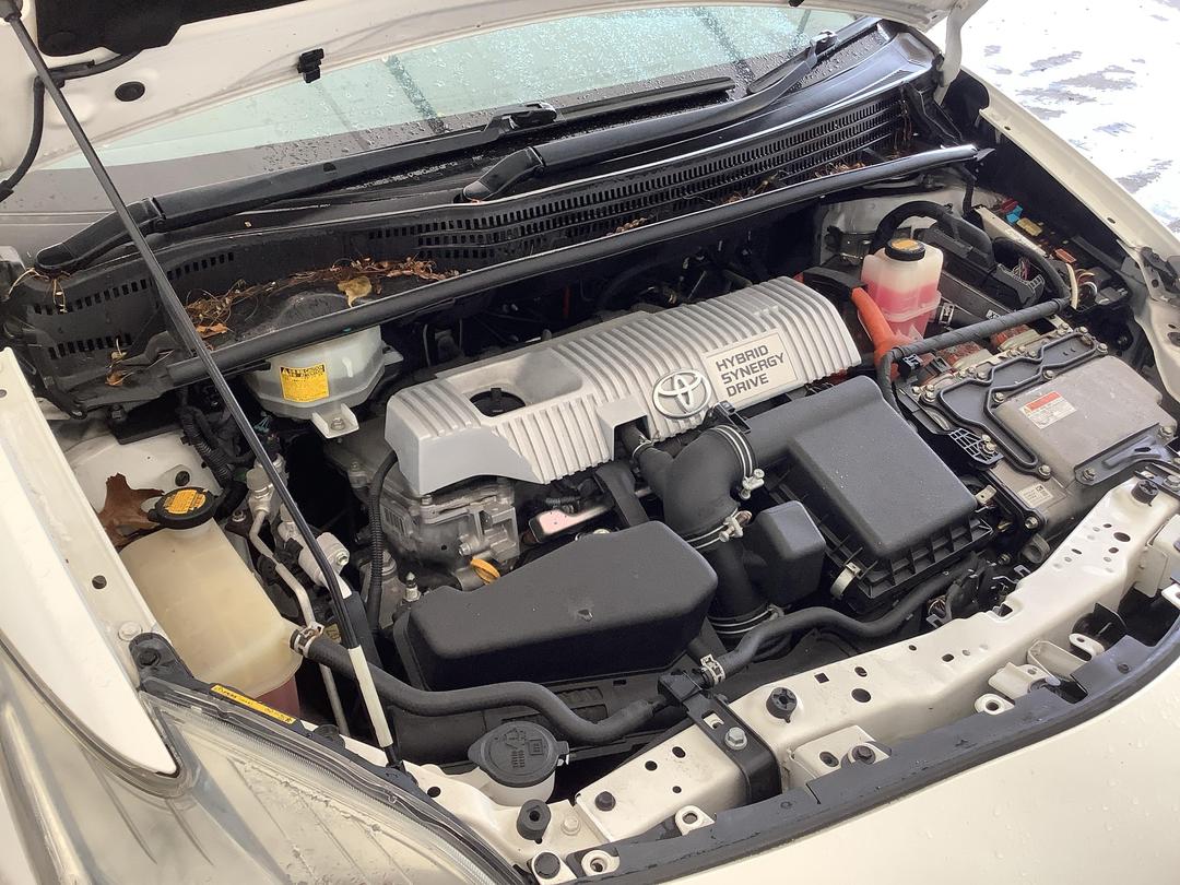 Photo '12' of Toyota Prius