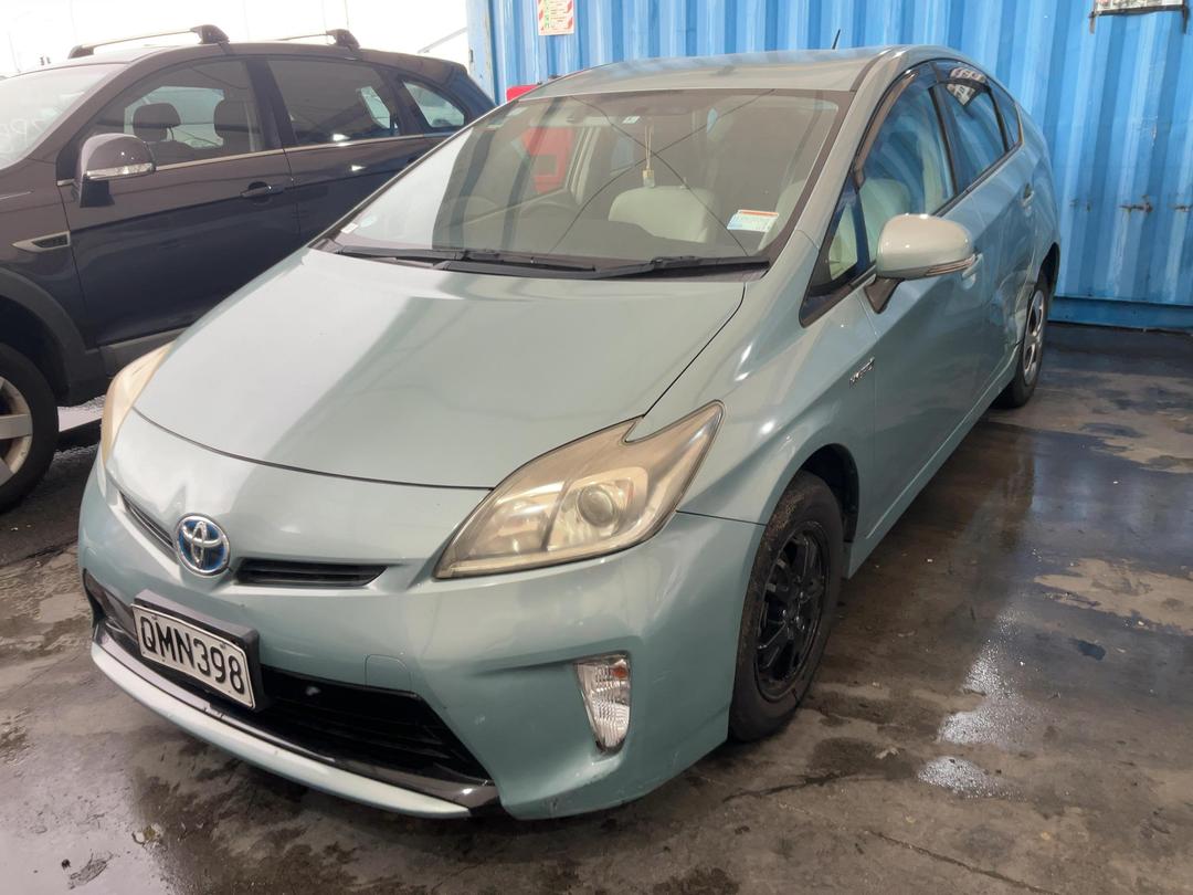 Photo '2' of Toyota Prius