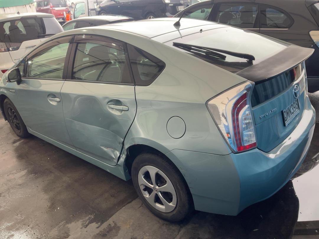 Photo '3' of Toyota Prius