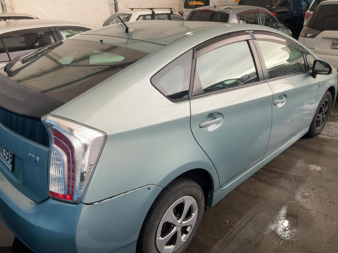 Photo '4' of Toyota Prius