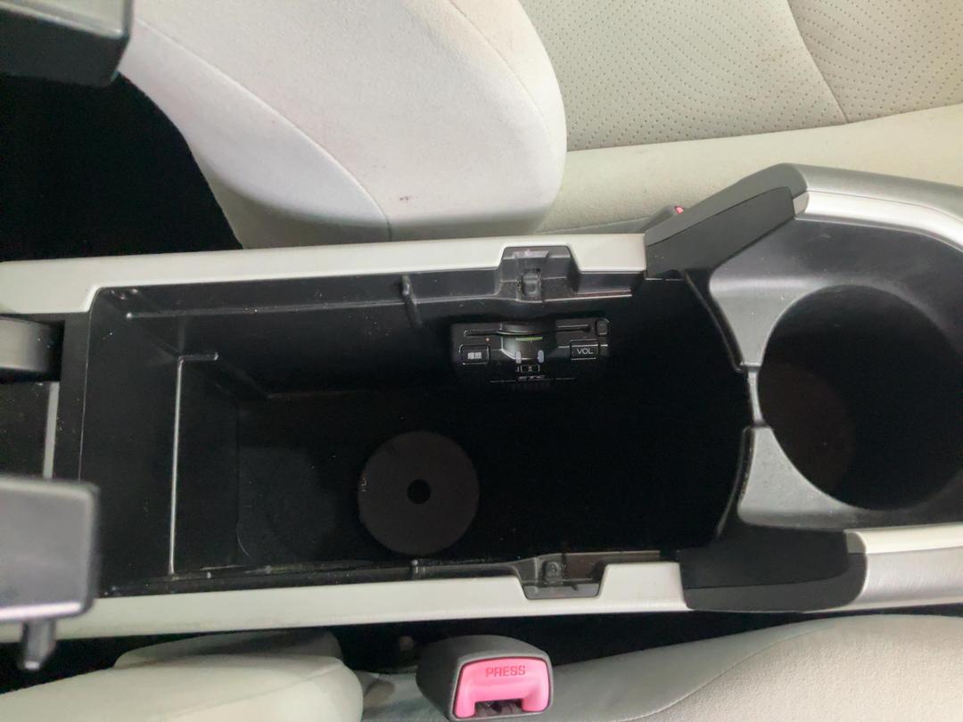 Photo '9' of Toyota Prius