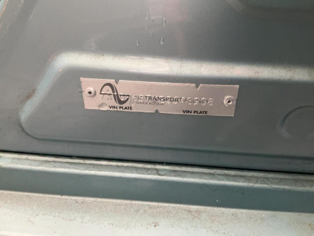 Photo '13' of Toyota Prius