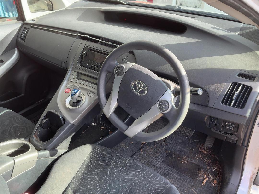 Photo '17' of Toyota Prius Hybrid Photo '17' of Toyota Prius Hybrid