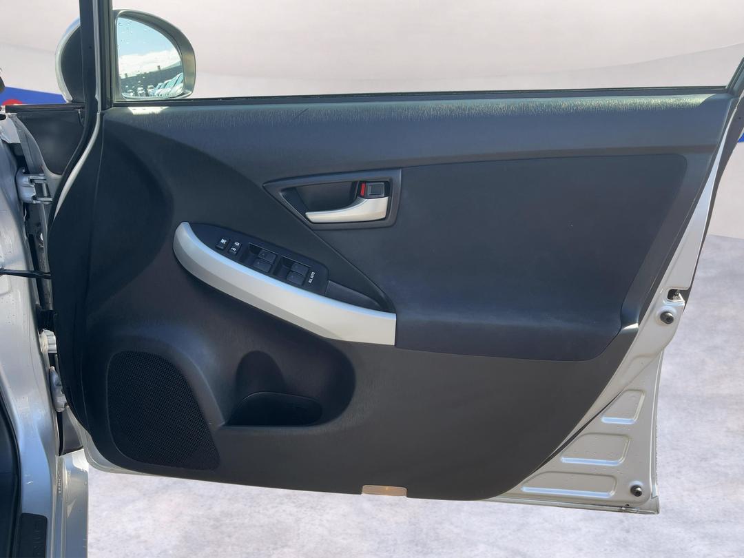 Photo '15' of Toyota Prius