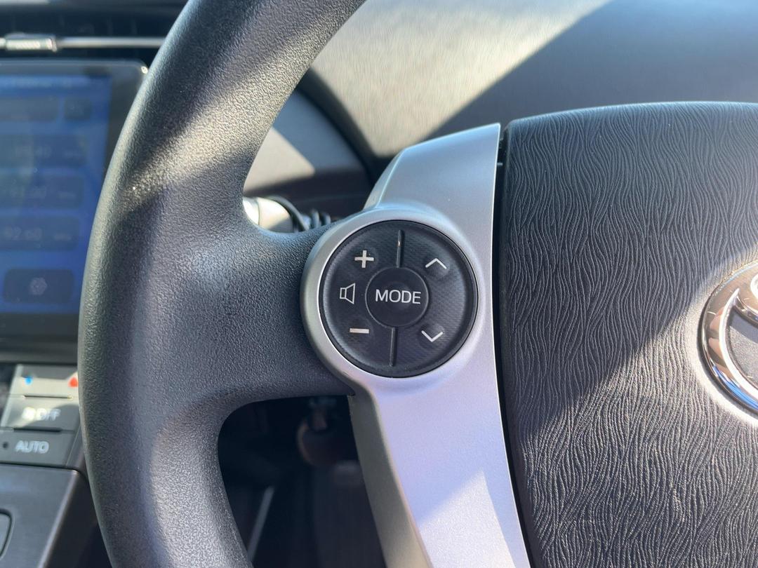 Photo '26' of Toyota Prius