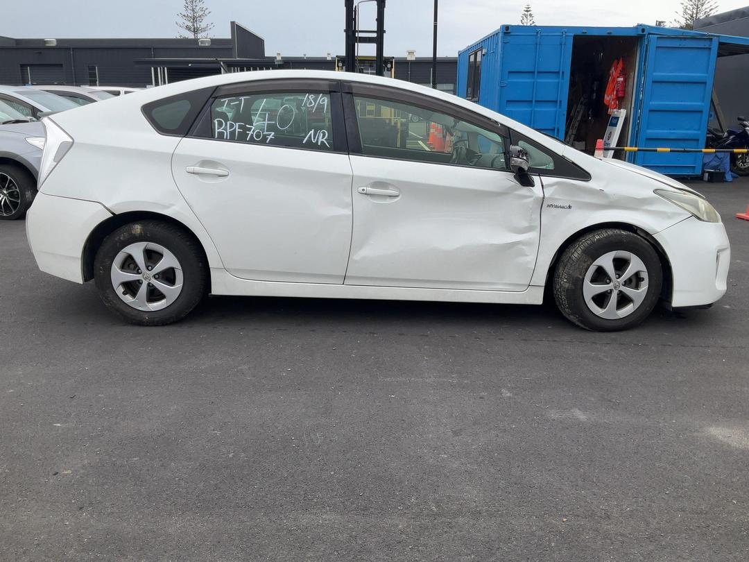 Photo '9' of Toyota Prius Photo '9' of Toyota Prius