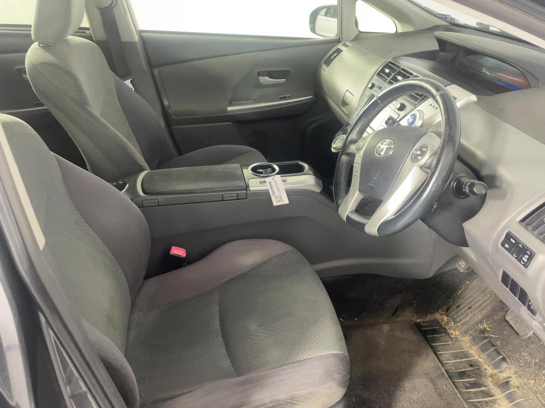 Photo '16' of Toyota Prius