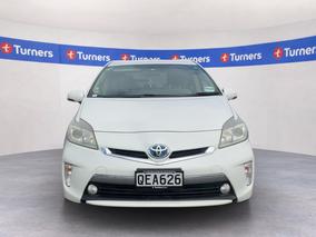 Photo '2' of Toyota Prius