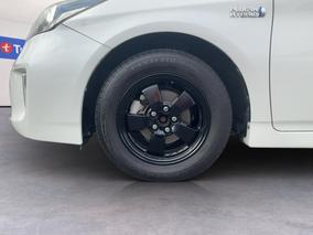 Photo '10' of Toyota Prius