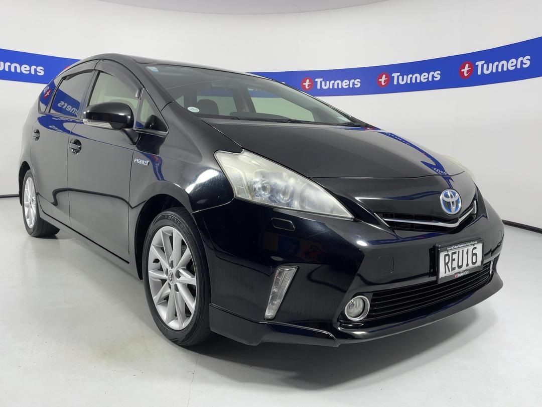 Photo '1' of Toyota Prius V