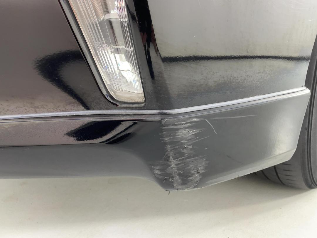 Photo '28' of Toyota Prius V
