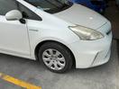 Thumbnail '3' of Toyota Prius V Prius Alpha