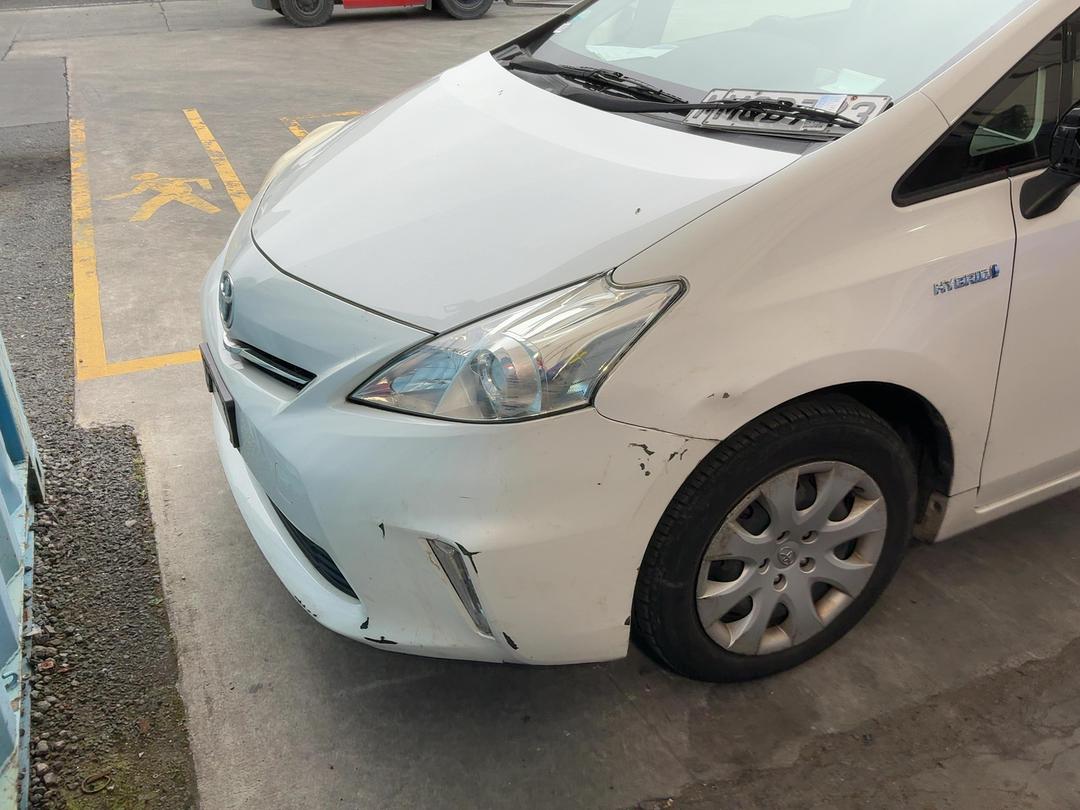 Photo '5' of Toyota Prius V Prius Alpha