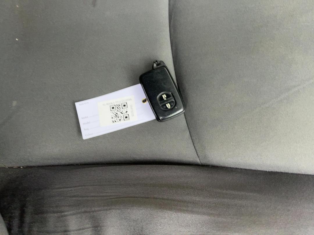Photo '21' of Toyota Prius V Prius Alpha