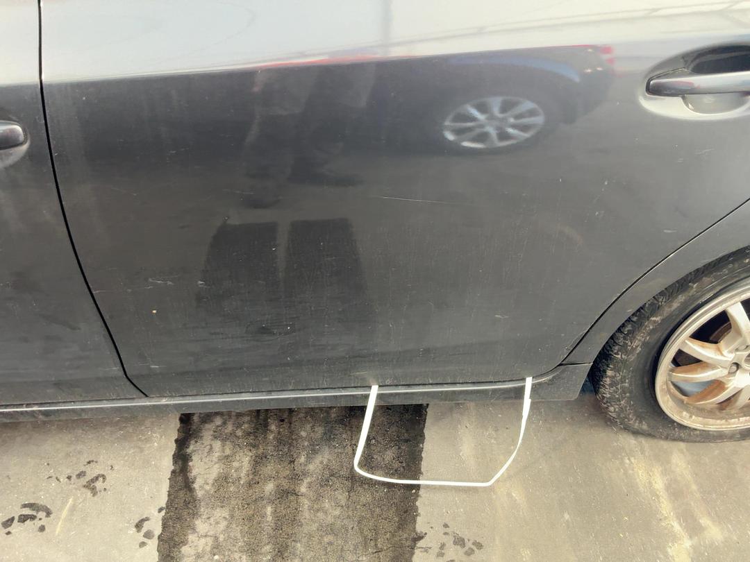 Photo '9' of Toyota Prius V Prius Alpha