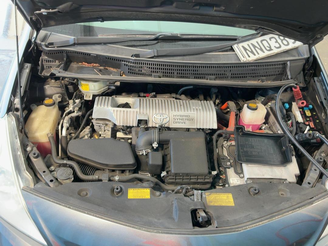Photo '28' of Toyota Prius V Prius Alpha