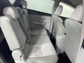 Photo '20' of Toyota Prius V