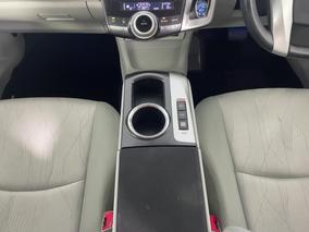 Photo '18' of Toyota Prius V
