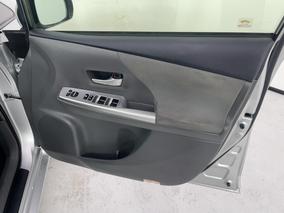 Photo '15' of Toyota Prius V