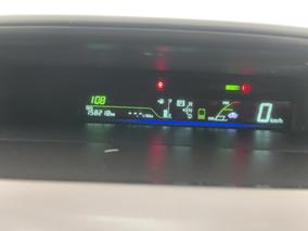 Photo '21' of Toyota Prius V