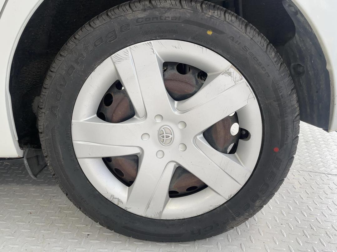Photo '11' of Toyota Ractis