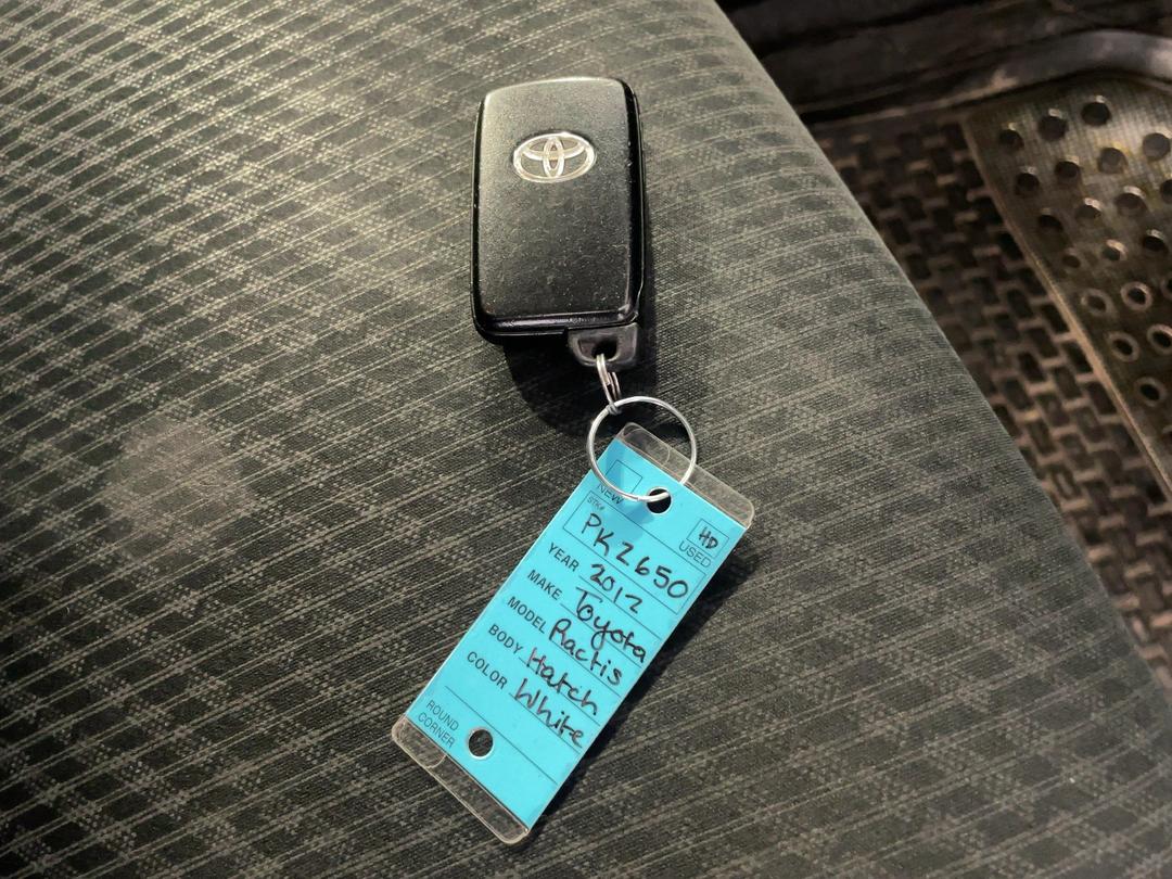 Photo '22' of Toyota Ractis