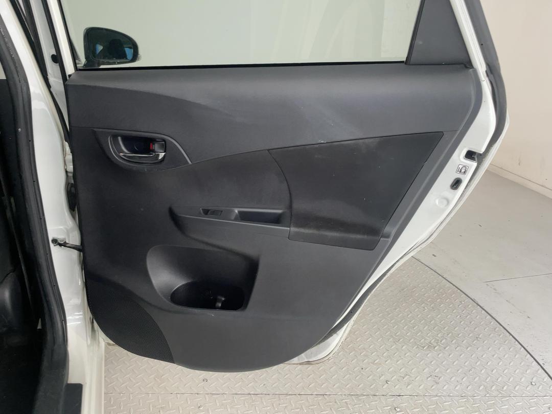 Photo '19' of Toyota Ractis