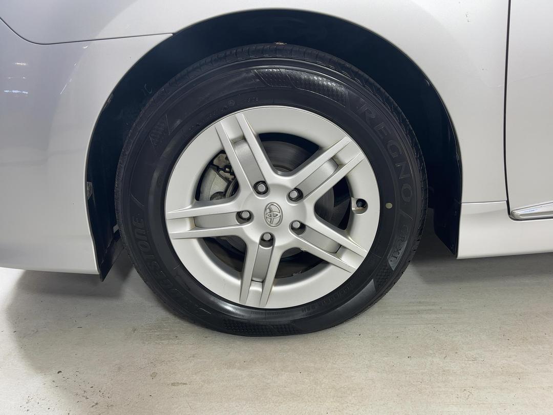 Photo '10' of Toyota SAI