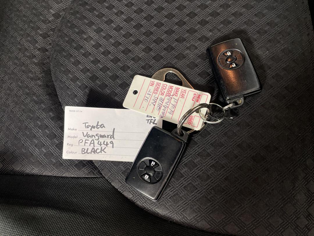 Photo '22' of Toyota Vanguard