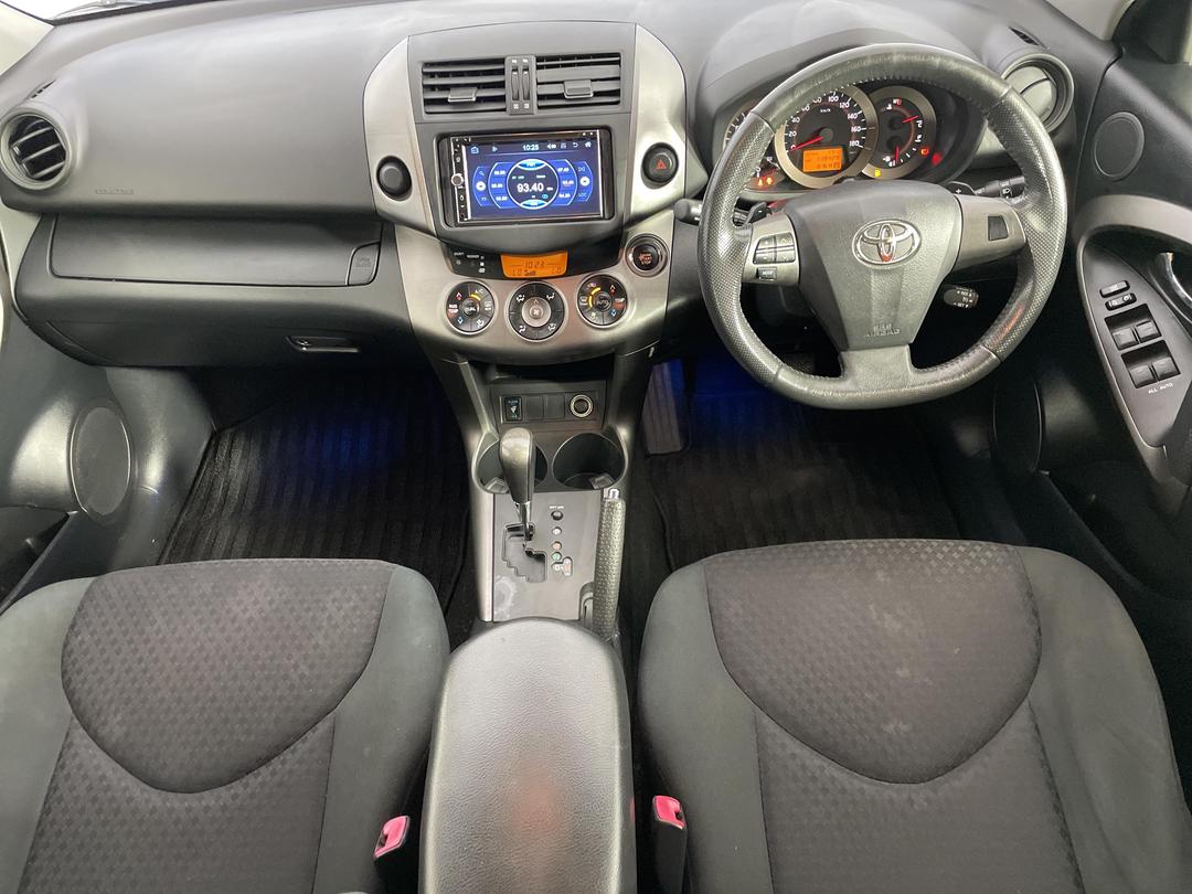 Photo '18' of Toyota Vanguard