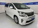 Thumbnail '1' of Toyota Vellfire