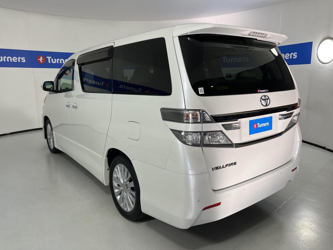 Photo '5' of Toyota Vellfire