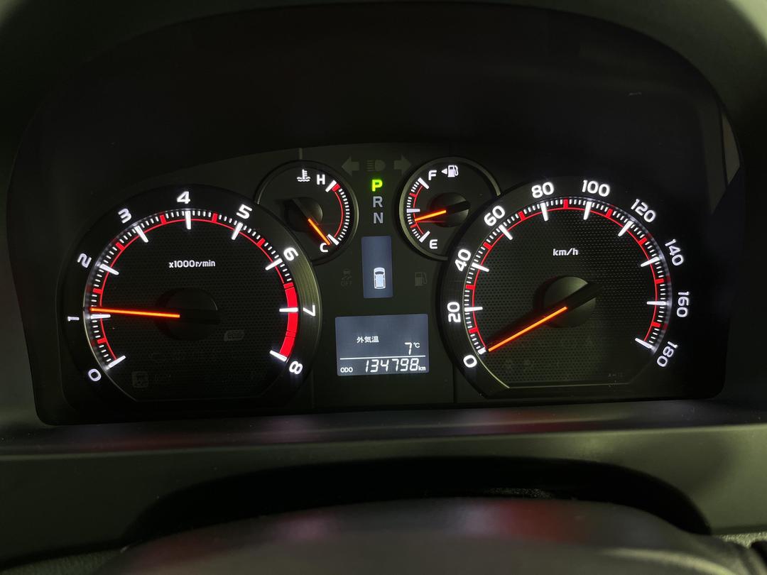 Photo '20' of Toyota Vellfire