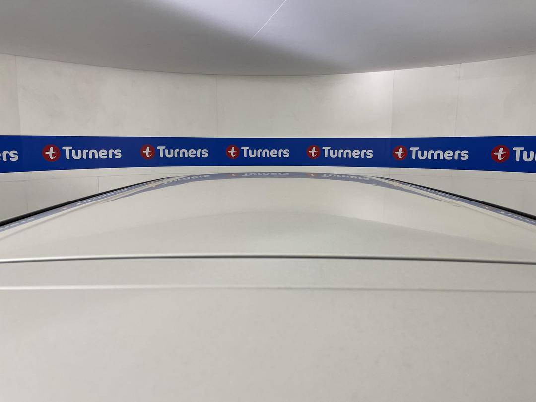 Photo '28' of Toyota Vellfire