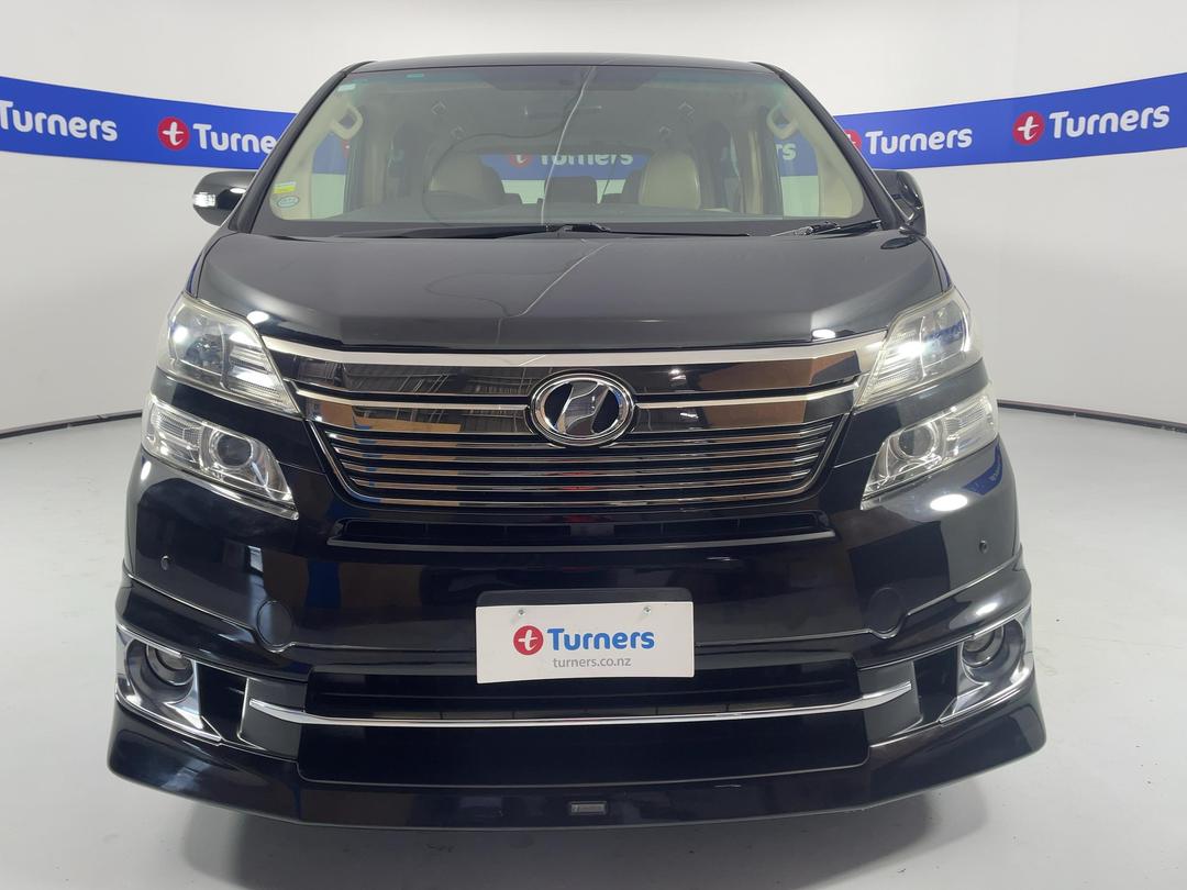Photo '2' of Toyota Vellfire