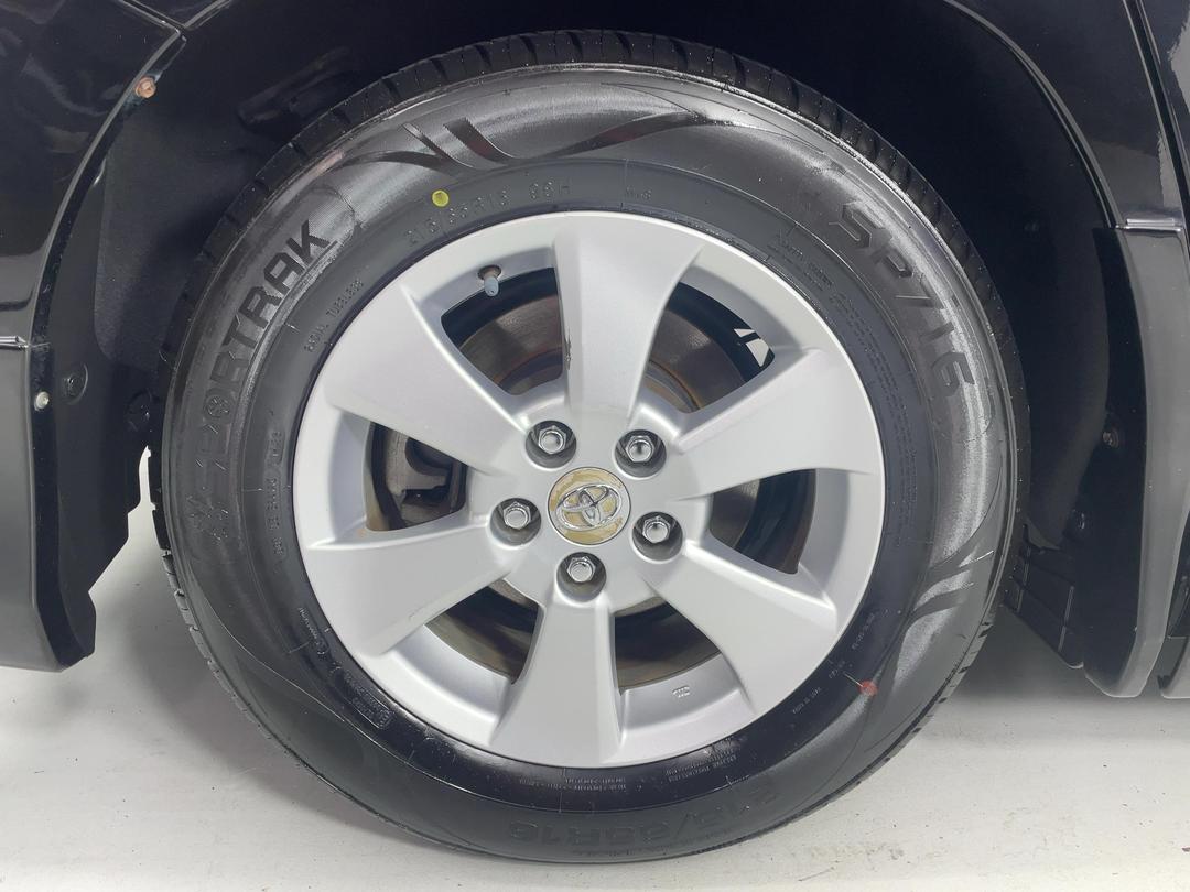Photo '12' of Toyota Vellfire