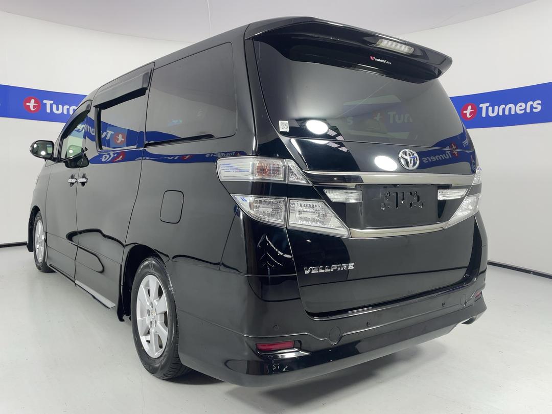Photo '5' of Toyota Vellfire
