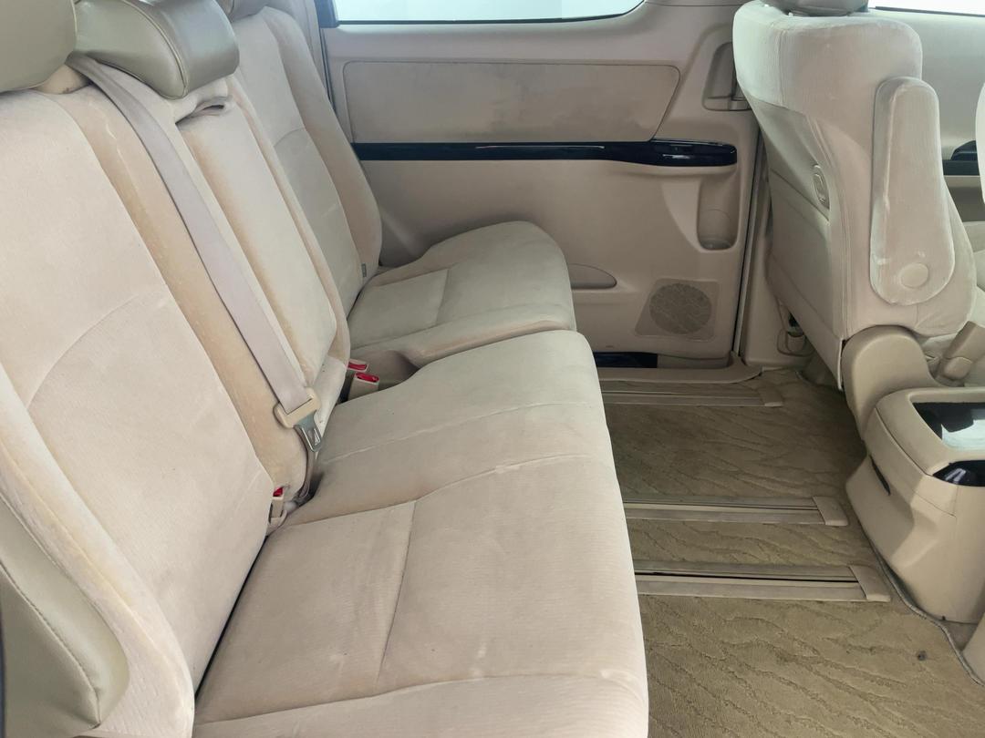 Photo '19' of Toyota Vellfire