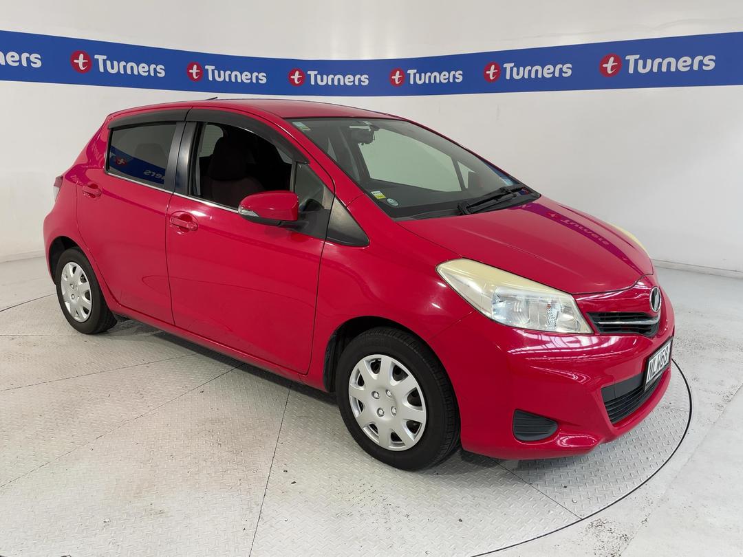 Photo '1' of Toyota Vitz