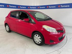 Photo '1' of Toyota Vitz