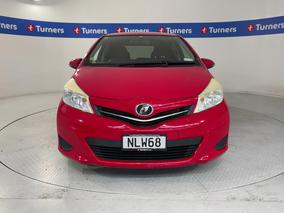 Photo '2' of Toyota Vitz