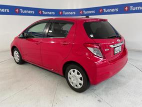 Photo '5' of Toyota Vitz