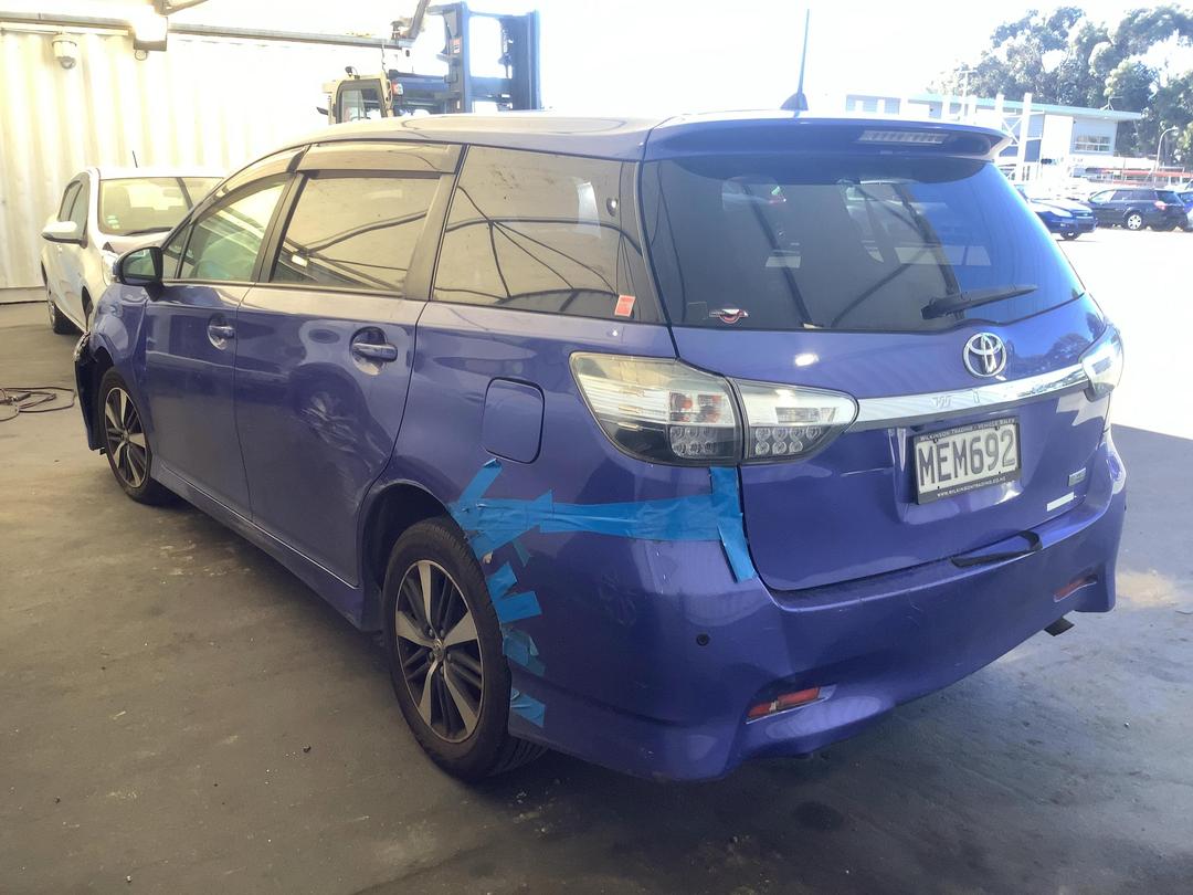 Photo '8' of Toyota Wish