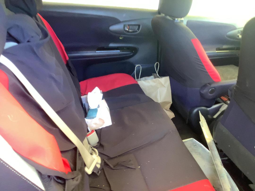 Photo '14' of Toyota Wish