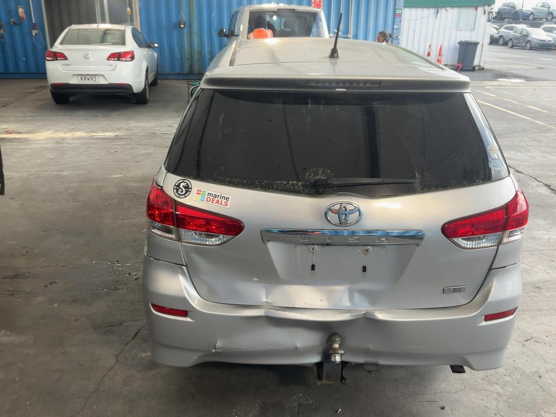 Photo '12' of Toyota Wish Photo '12' of Toyota Wish