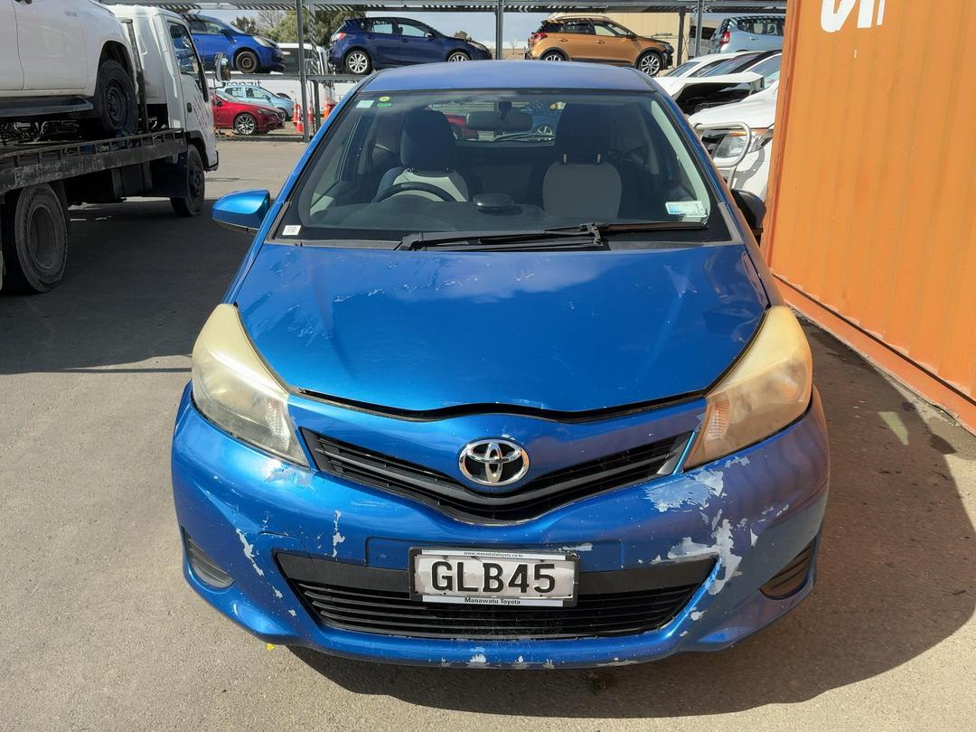 Photo '3' of Toyota Yaris YR