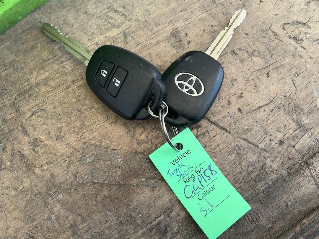 Photo '19' of Toyota Yaris YR Photo '19' of Toyota Yaris YR